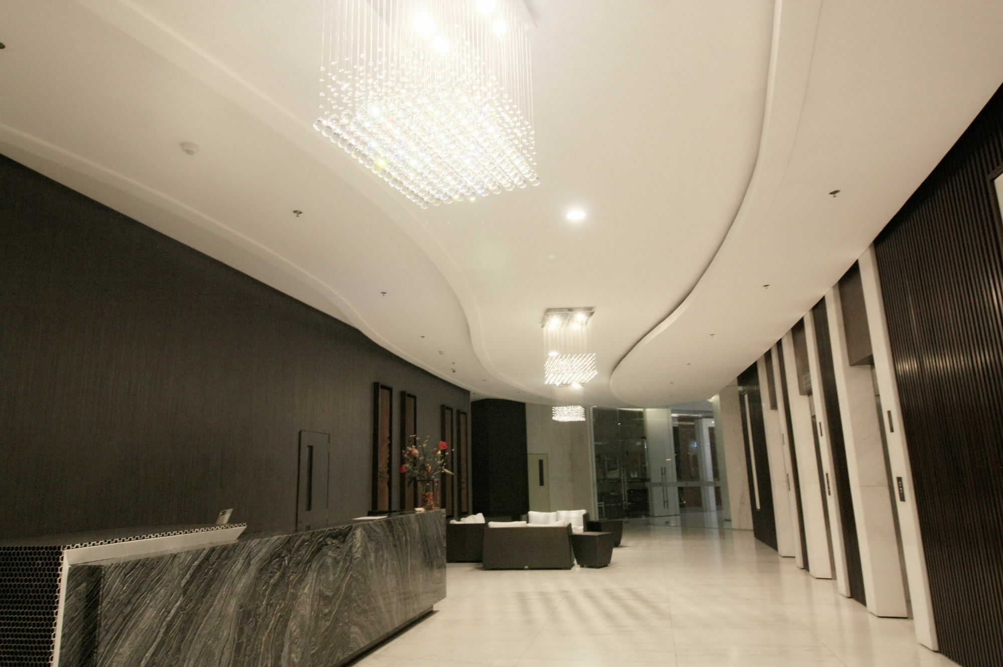 Maxstays - Max Style @ Fort Victoria Makati City Exterior photo