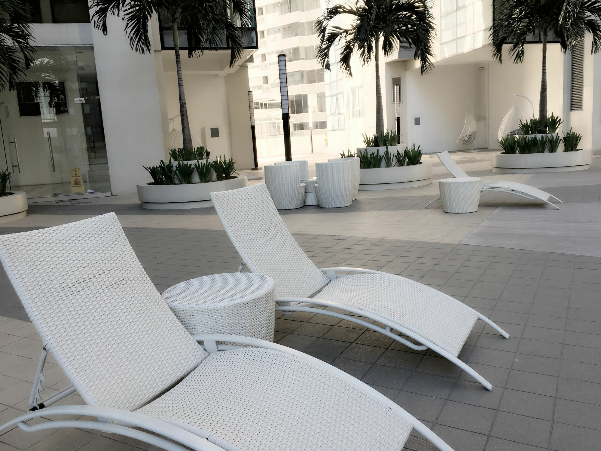 Maxstays - Max Style @ Fort Victoria Makati City Exterior photo